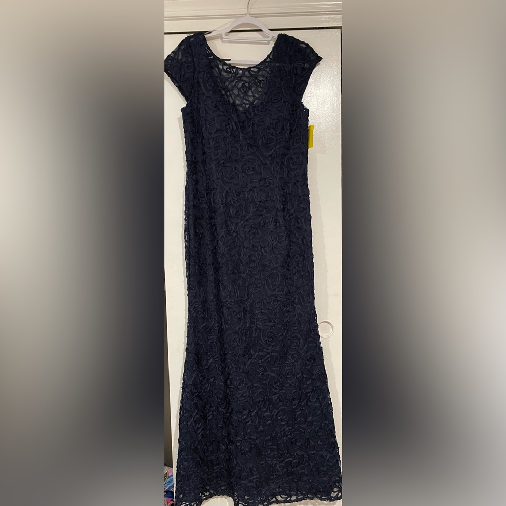 JS Collections Navy blue lace overlay column gown Sz 14 Like new condition